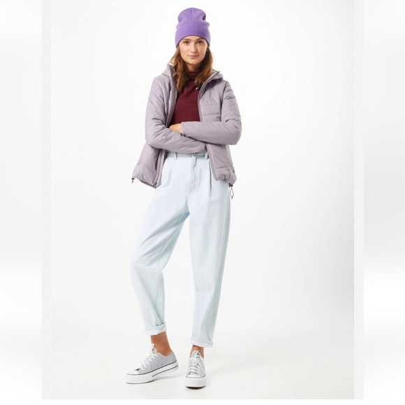 Under Armour Jacket - Picture 5 of 16